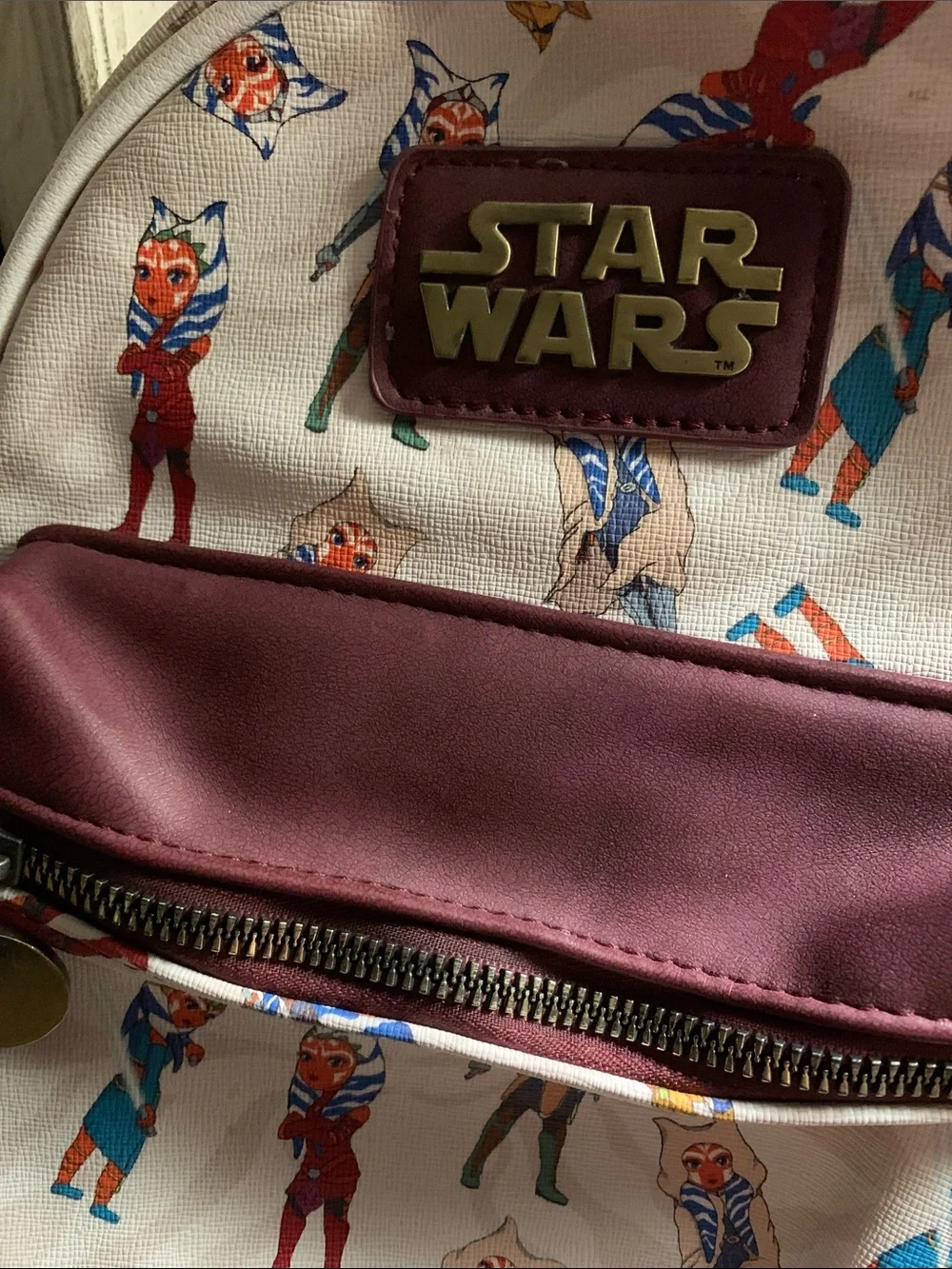 Star Wars Kids Backpack in White with Burgundy Accents & zipper charm